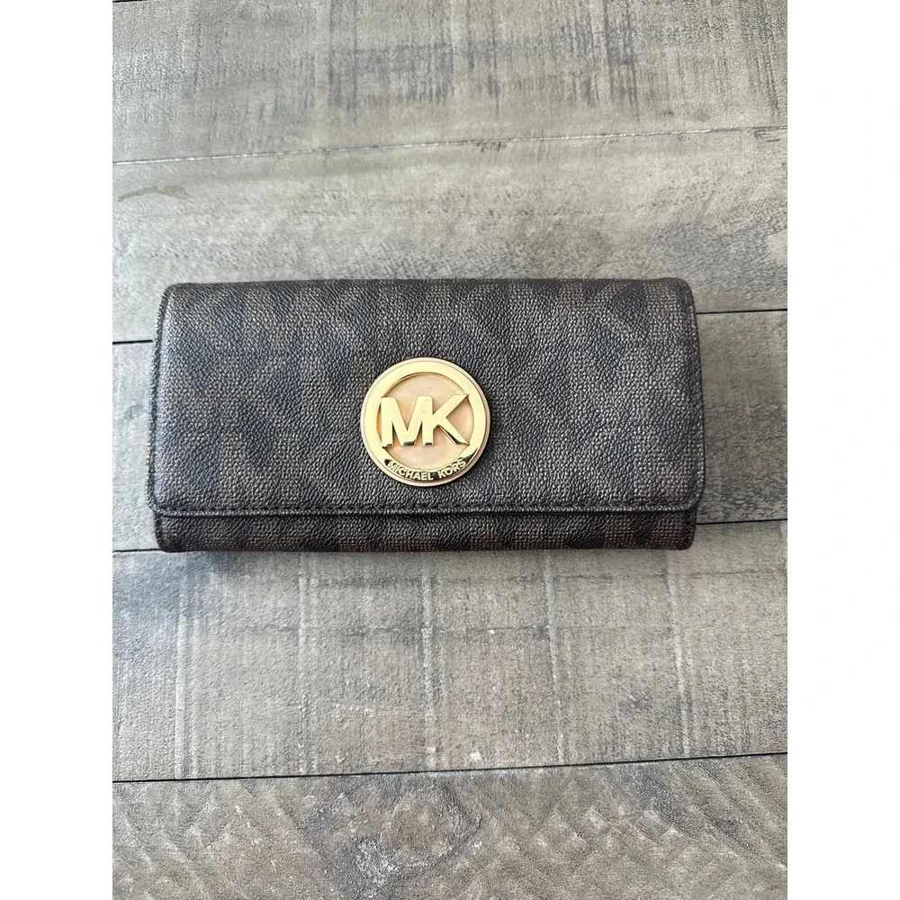Michael‎ Kors Fulton Carry All Brown Signature Logo Wallet